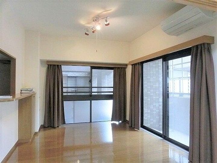 ライオンズマンション東洞院五条の居間