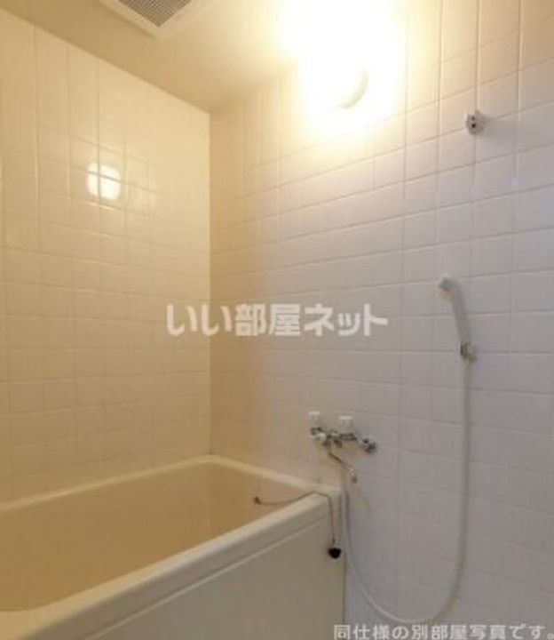 フォブール勅使A棟の風呂