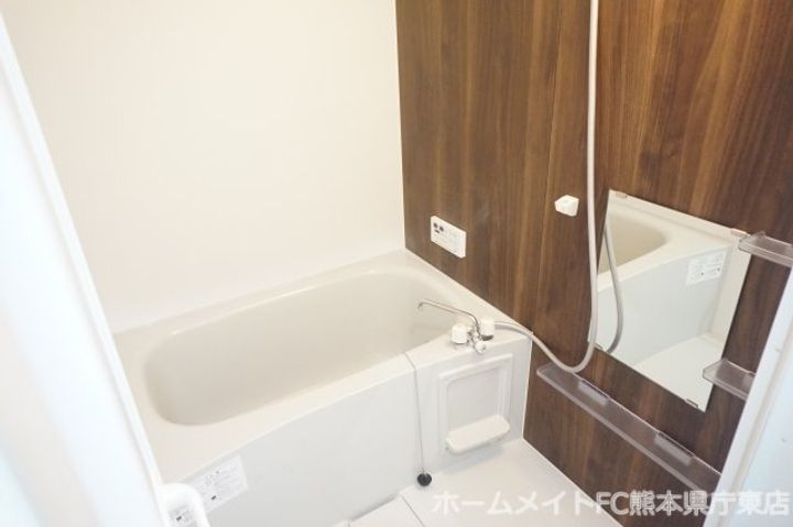 熊本県熊本市東区戸島西6(アパート)の賃貸物件の風呂