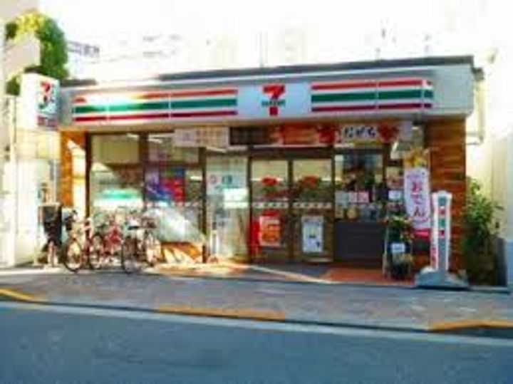 HY’s 上野入谷の周辺