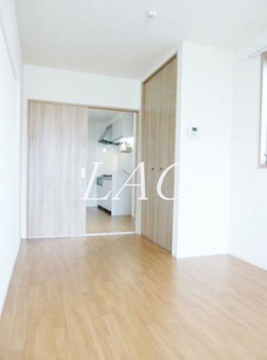 東京都足立区日ノ出町(マンション)の賃貸物件の居間