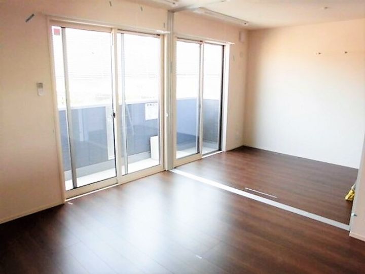 ラフィネ宿河原の居間