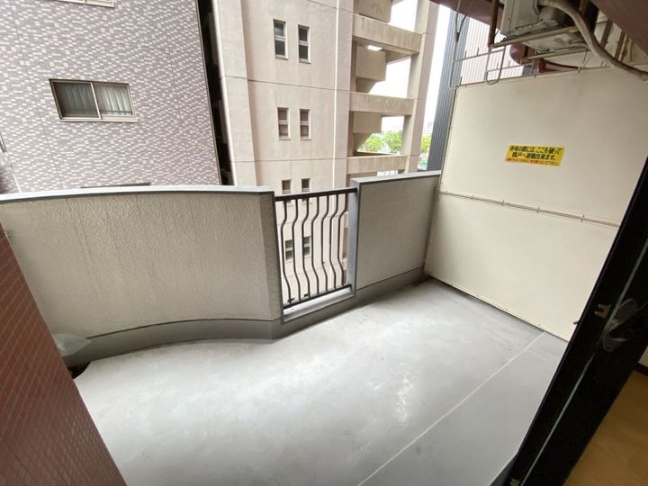 第6鶴丸ハイツ中央の内装