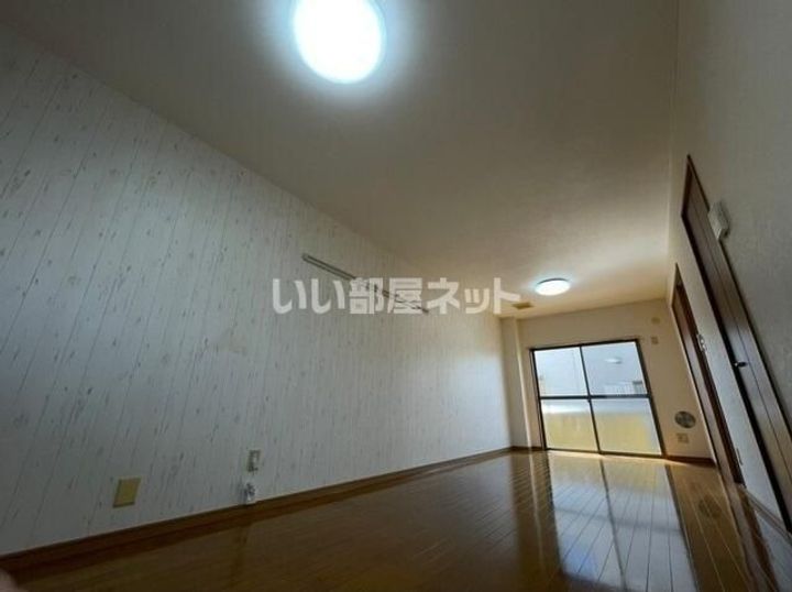 群馬県伊勢崎市豊城町(アパート)の賃貸物件の居間