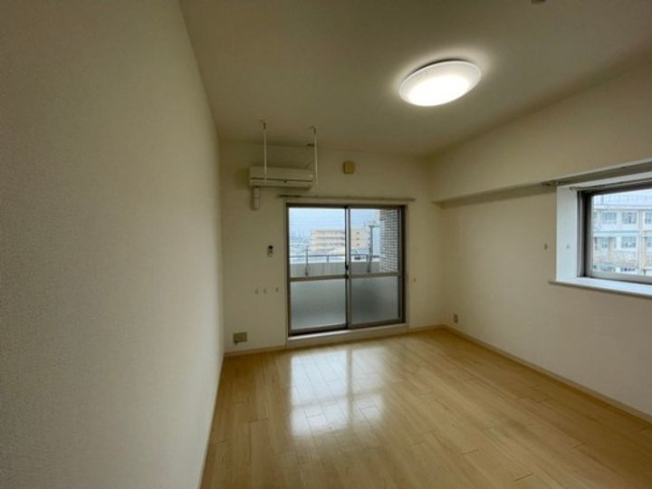 福富GRADEマンションの居間