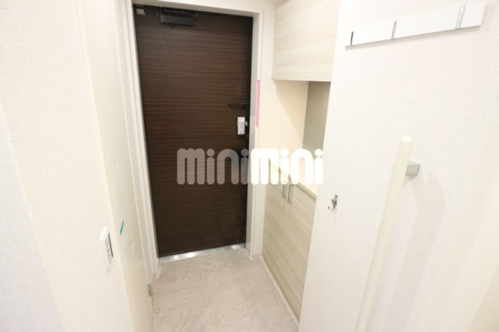 ドッゴミームの玄関