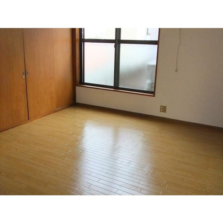 神奈川県小田原市栄町2(アパート)の賃貸物件の居間