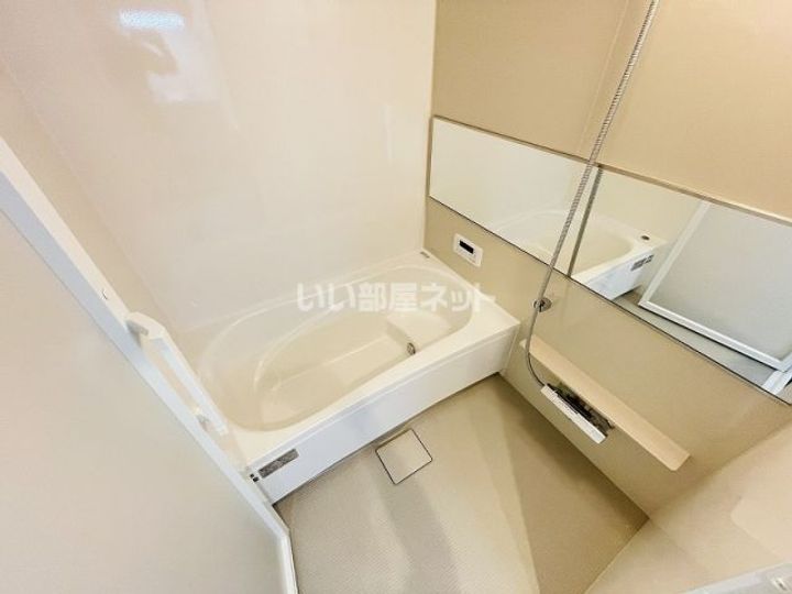 C.peace 1948の風呂