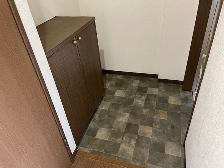 メゾン・エデIIの玄関