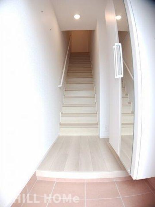 群馬県藤岡市岡之郷(アパート)の賃貸物件の玄関