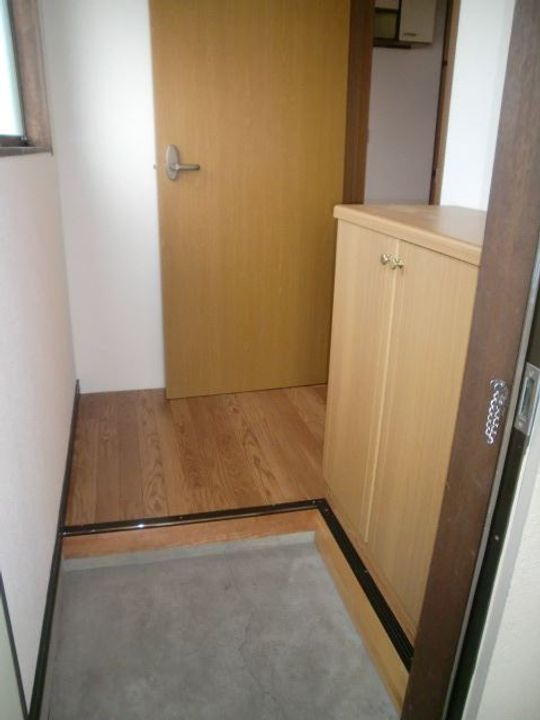 マスミハイツの玄関