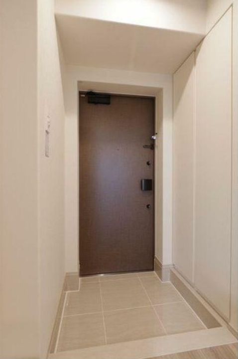 東京都江東区大島8(マンション)の賃貸物件の玄関