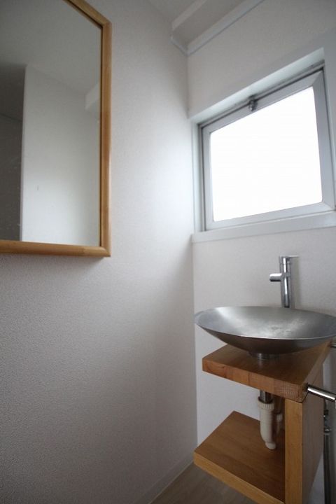 日焼ビルの内装