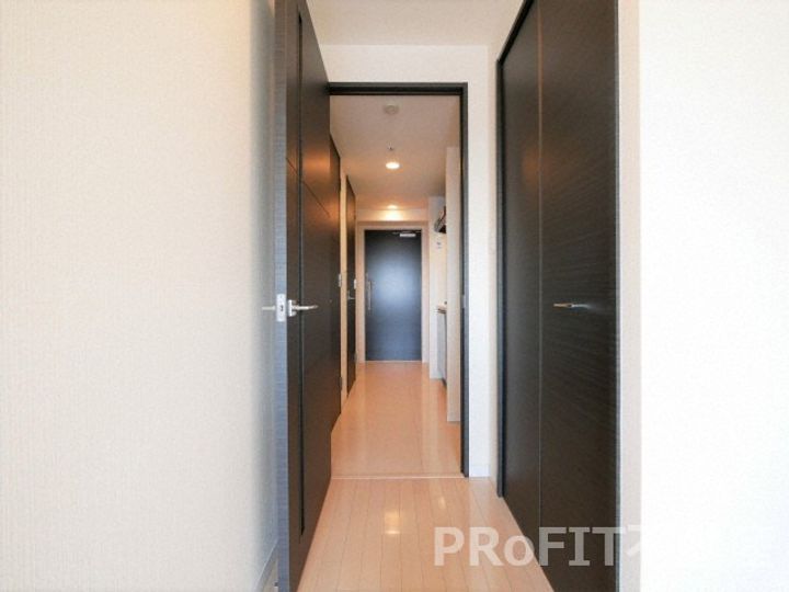 S-RESIDENCE難波EASTの玄関