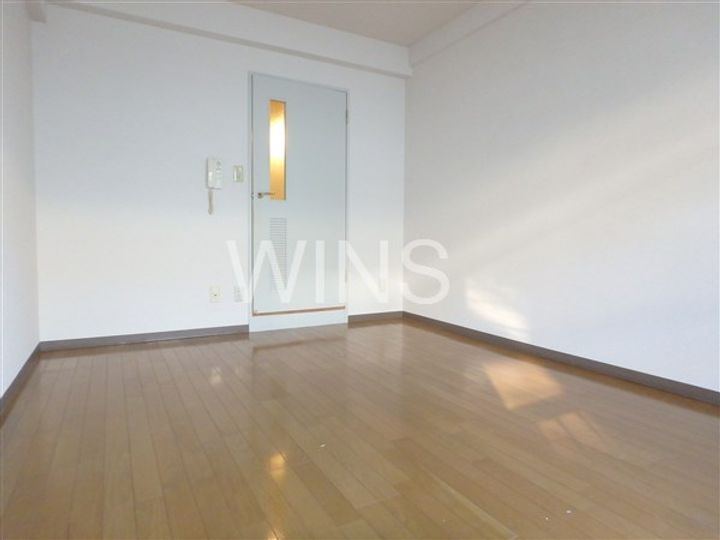 東京都調布市調布ケ丘2(マンション)の賃貸物件の居間