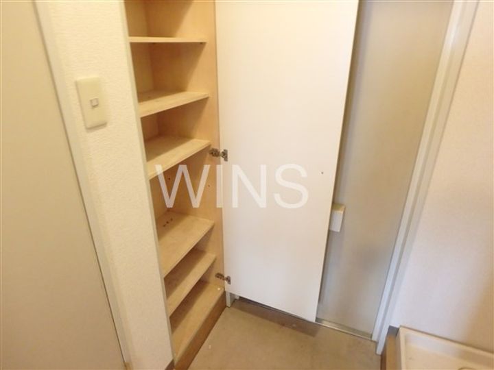 東京都調布市調布ケ丘2(マンション)の賃貸物件の玄関