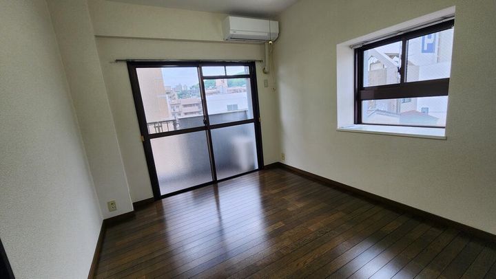 トーカンマンション浜田町の内装