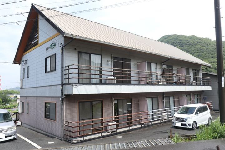 岡山県倉敷市児島宇野津の賃貸アパートの外観