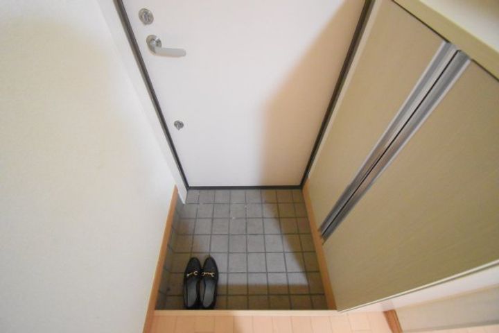 神奈川県川崎市中原区上小田中1(アパート)の賃貸物件の玄関