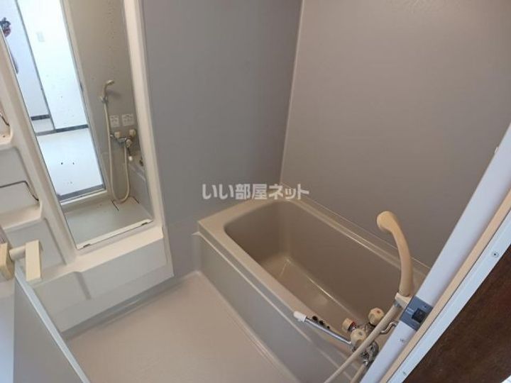 ラ・フルールの風呂