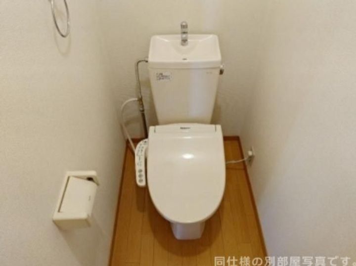 フラワーガーデン川木谷 Cの内装