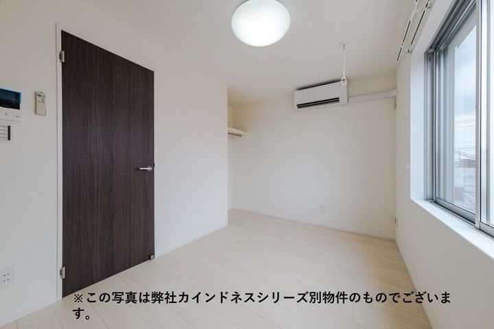 神奈川県相模原市中央区氷川町(アパート)の賃貸物件の居間