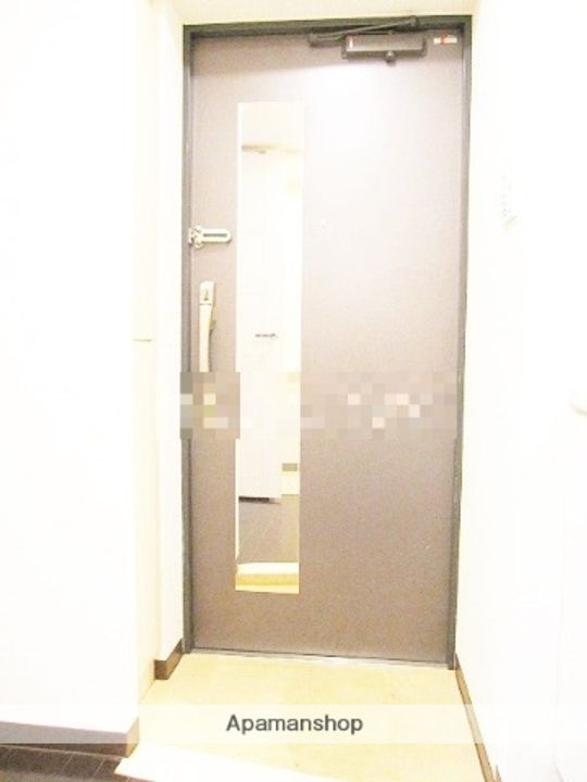 神奈川県横浜市港北区新横浜1(マンション)の賃貸物件の玄関