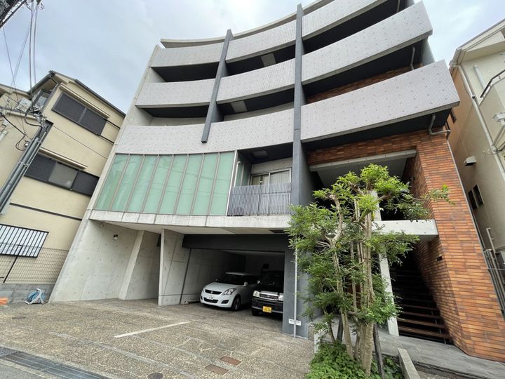 大阪府豊中市岡上の町3(マンション)の賃貸物件の外観