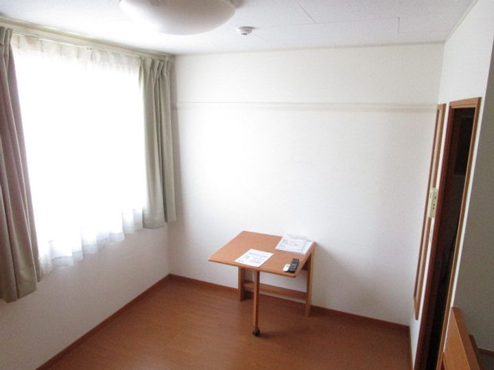 神奈川県大和市下鶴間(アパート)の賃貸物件の居間