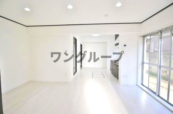 ユーコート東長崎の居間