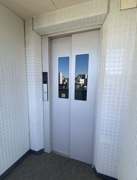 東京都台東区今戸2(マンション)の賃貸物件の地図