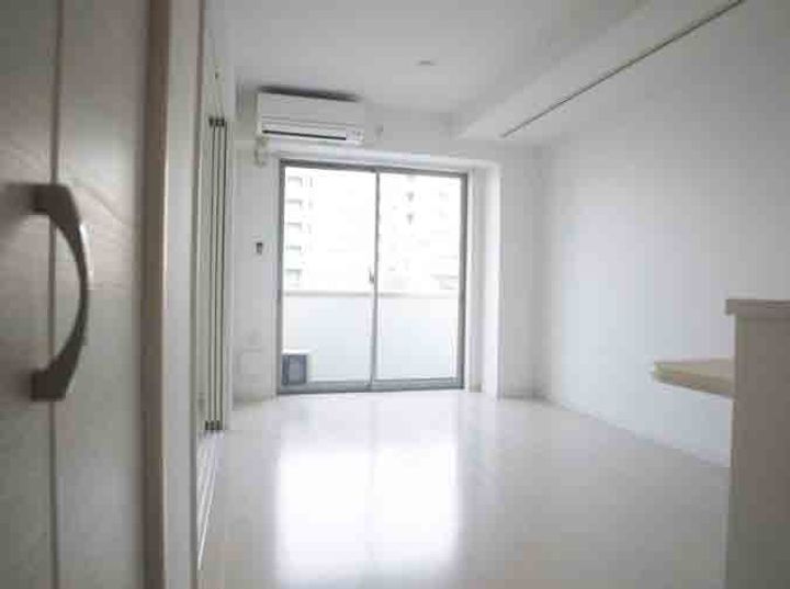 東京都台東区今戸2(マンション)の賃貸物件の居間