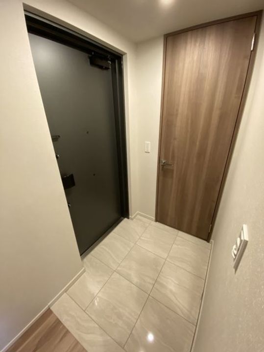 大阪府大阪市中央区瓦町4(マンション)の賃貸物件の玄関