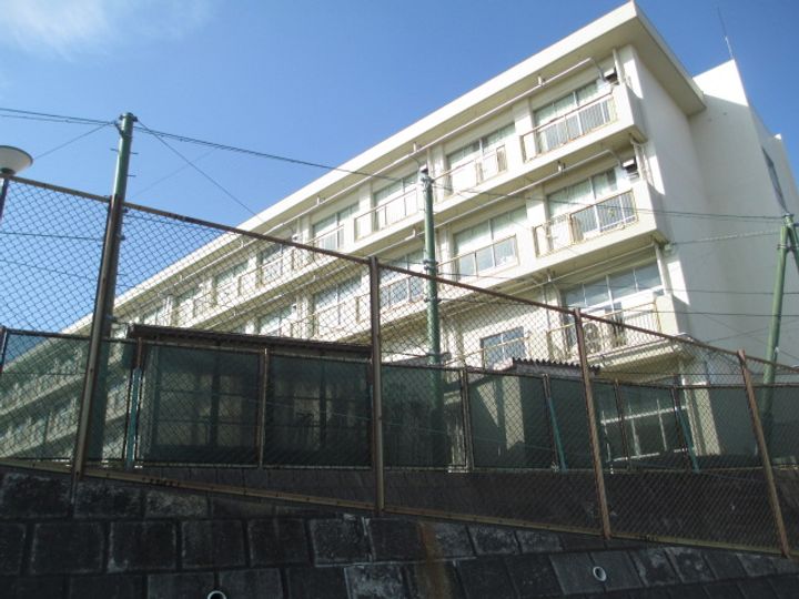 サンヒルズ上大岡 B棟の周辺