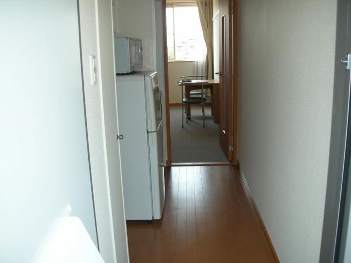 レオパレス一天の玄関