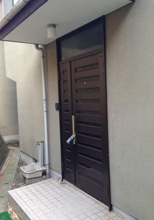 神奈川県横浜市戸塚区上倉田町(一戸建)の賃貸物件の玄関