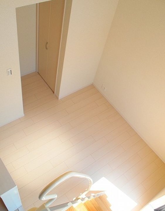 アンビエント緑が丘の居間