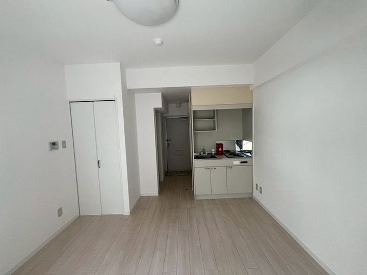 トーマス仲西の内装