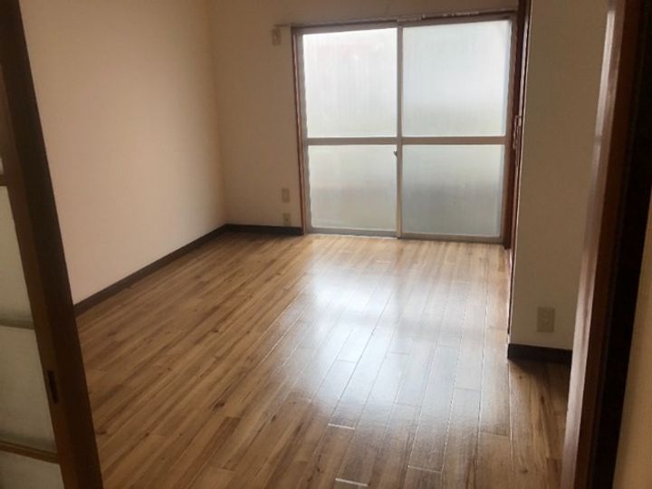 コーポけやきの居間