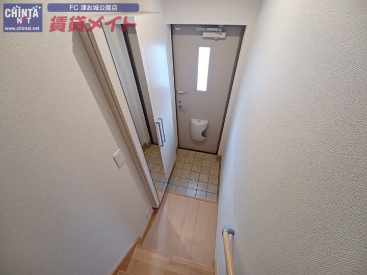 ナリッシュの玄関