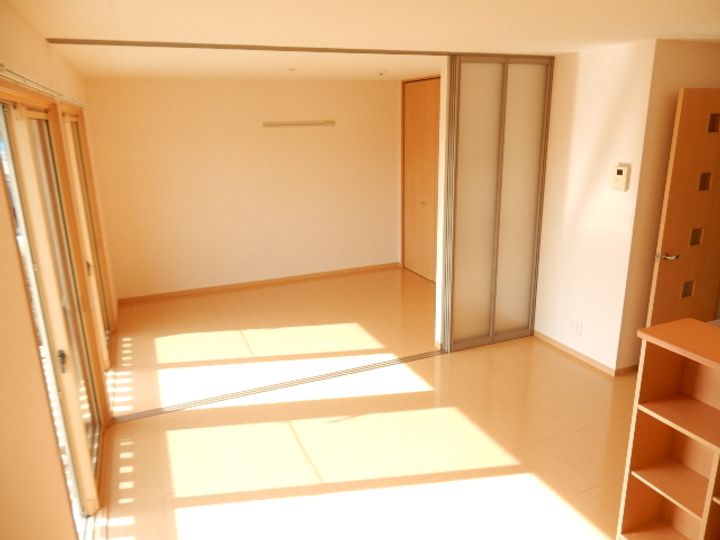 奈良県橿原市山之坊町(アパート)の賃貸物件の居間