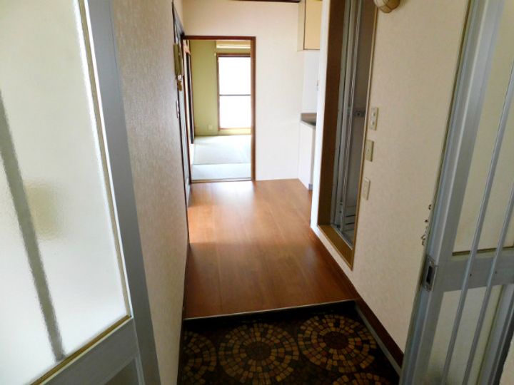 コーポ中嶋の玄関