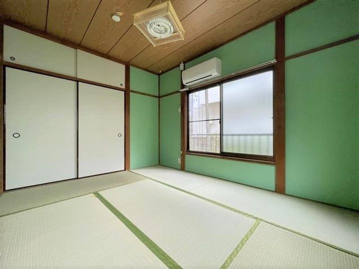 タマハイツの居間