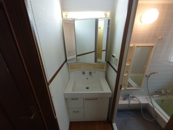 兵庫県伊丹市中野北2(一戸建)の賃貸物件の内装