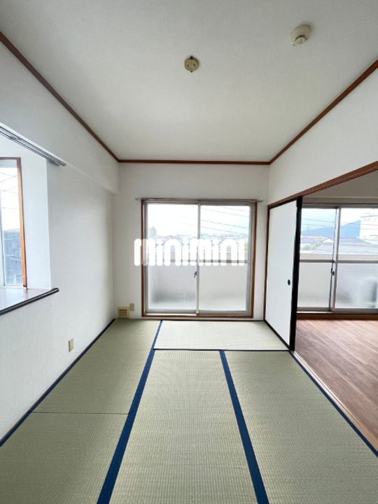 ログマンラシューレの内装