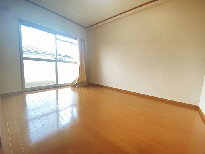 シャトレー新井の内装
