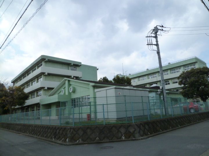 神奈川県厚木市妻田東1(マンション)の賃貸物件の周辺