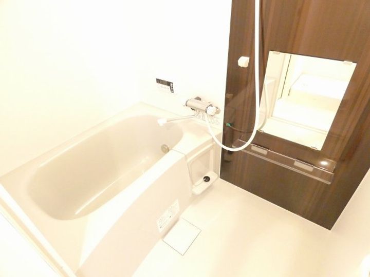 ベルベットコート岩塚の風呂