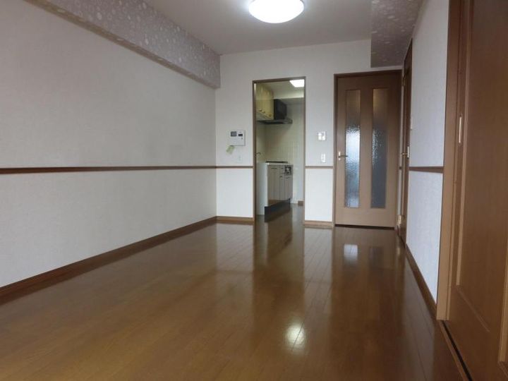 埼玉県川口市北原台1(マンション)の賃貸物件の居間