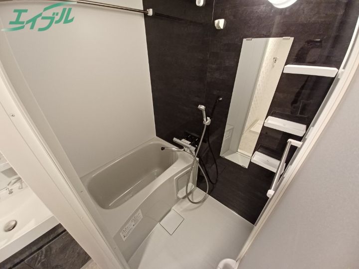 S-RESIDENCE四日市安島aloggioの風呂